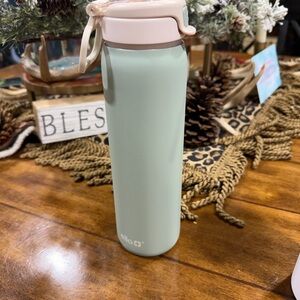 Ello Mint Green Water Bottle